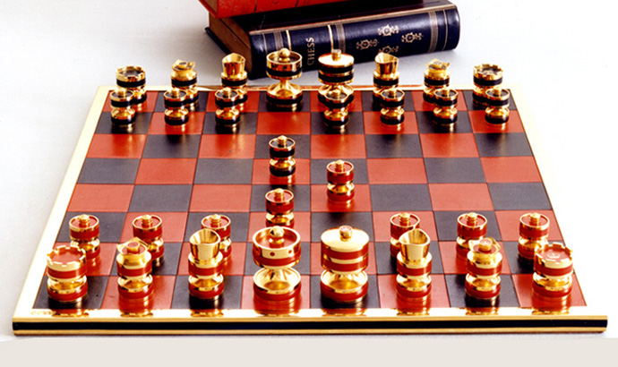Geoffrey-Parker-Silver-Jubilee-Chess-set