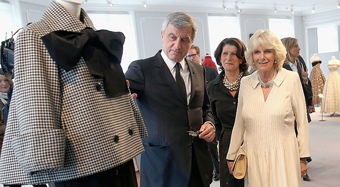 Camilla-visits-Paris-Dior-headquarters
