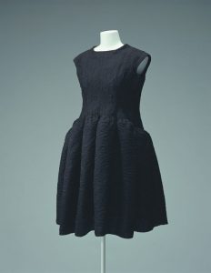 Черное платье от Баленсиага