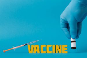 План по вакцинации жителей Великобритании 50+ выполнен раньше срока