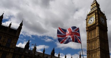 Великобритания ослабляет карантинные ограничения