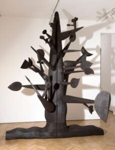 Ibrahim El-Salahi, Mediation Tree (2018). Courtesy the artist and Vigo
