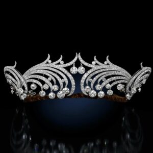 An important diamond waveform tiara, Cartier, 1904