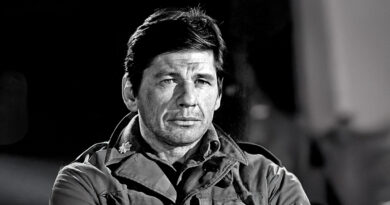 Charles Bronson Photo by Jean Beaufort
