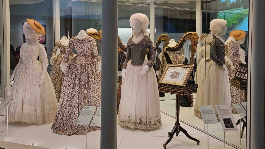 Выставка «Стиль Марии-Антеанетты»: мода, власть и мифы