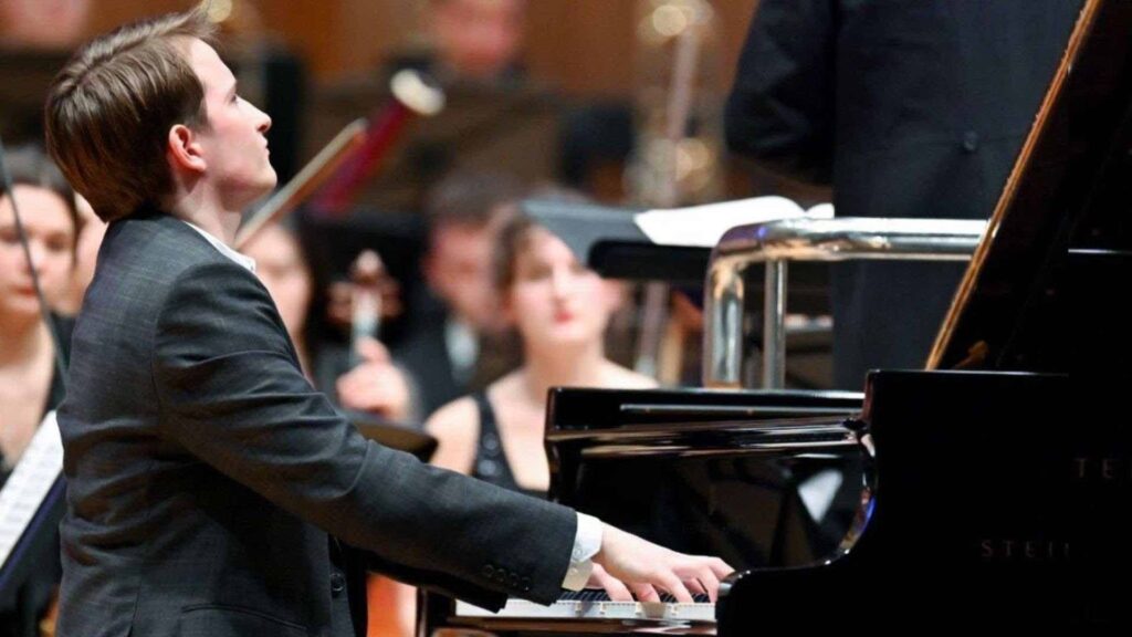 Мишa Каплухии. В нужное время, в нужном месте