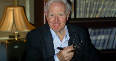 Джон Ле Карре