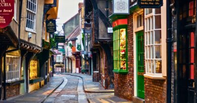 Йорк: где императоры, викинги и шоколад делят одну улицу