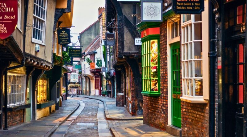 Йорк: где императоры, викинги и шоколад делят одну улицу