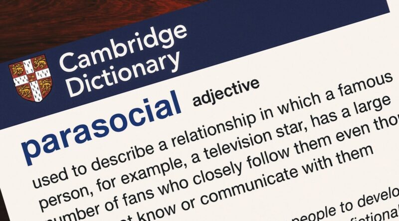 Парасоциальный эффект: почему нам кажется, что звёзды — наши друзья
