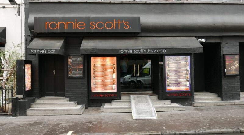 Джазовый Клуб Ронни Скоттс и Магия Ночного Сохо