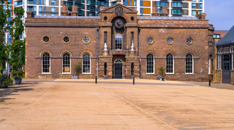 Королевский Арсенал: от пушек к кафе и галереям