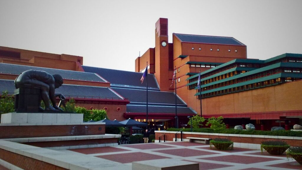 Британская библиотека: память человечества из красного кирпича