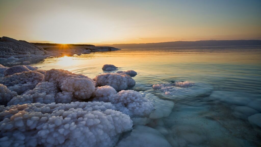 Мёртвое море: самое странное озеро на Земле