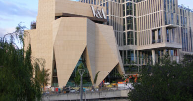 18 апреля 2026 открывается Восточный филиал музея Виктории и Альберта (V&A East)